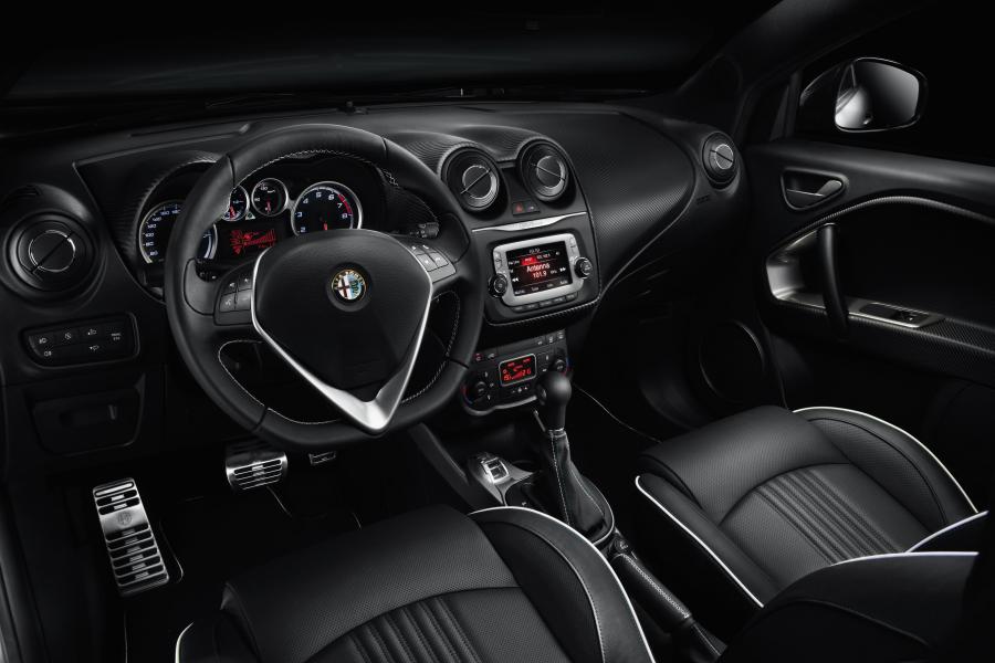 Торпедо Alfa Romeo MiTo Quadrifoglio Verde (955) 2014 года  (фото 6 из 45)